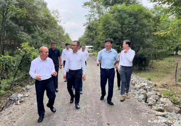 赵炳祥总经理到吉林靖宇调研定点帮扶工作